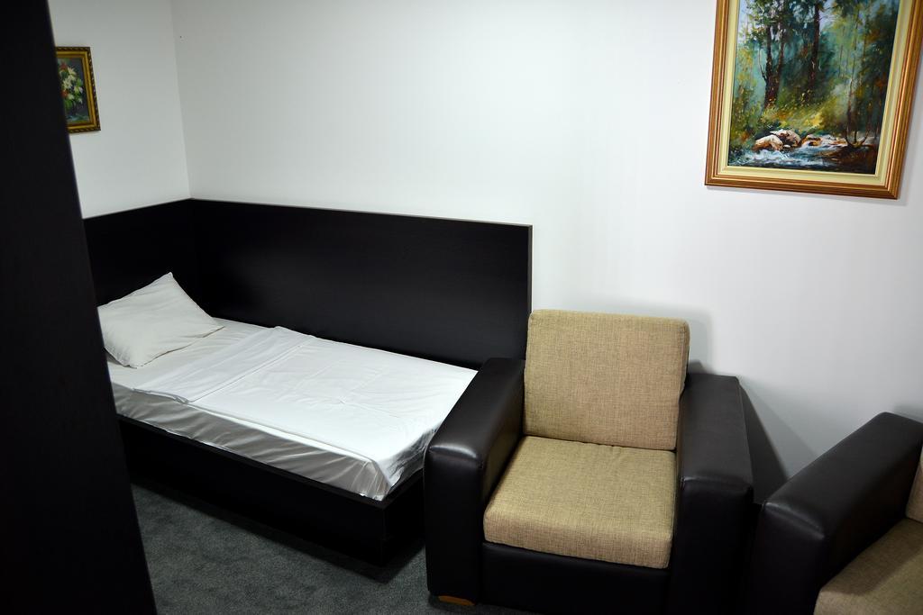 Hotel Golf Kruševac Rom bilde